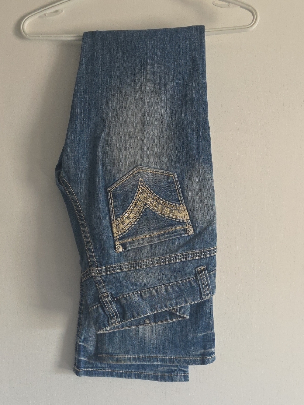 Rock & Roll Cowgirl Blue Bootcut Jeans with Embellished Pocket